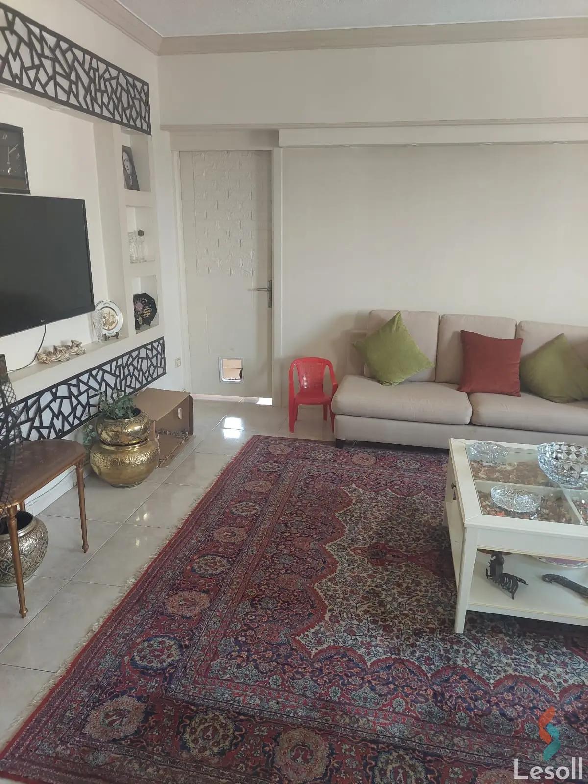 شقة للبيع بمساحة 230 متر و 4 غرف في المهندسين الجيزة - صورة 3