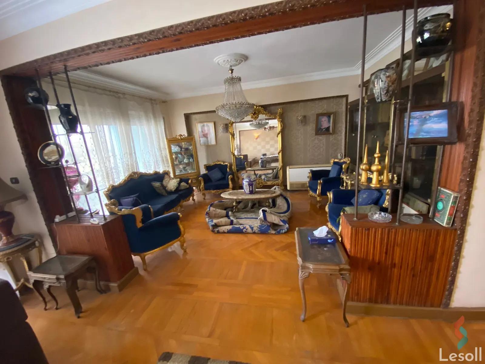 شقة للبيع بمساحة 240 متر و 3 غرف في المهندسين الجيزة شقة للبيع بمساحة 240 متر و 3 غرف في المهندسين الجيزة