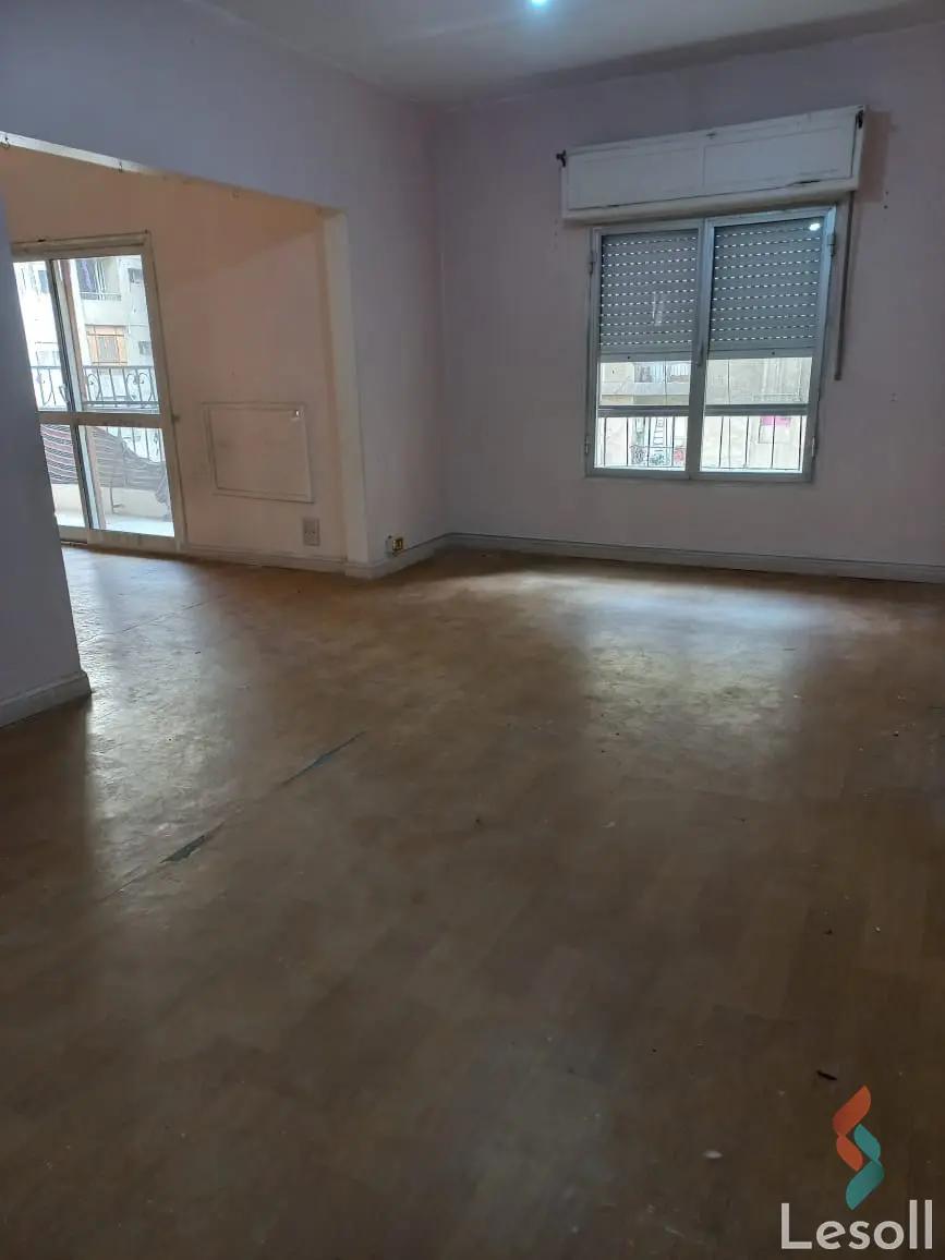 Apartment for monthly rent with an data.area 130 meters and 4 rooms in Helwan Cairo