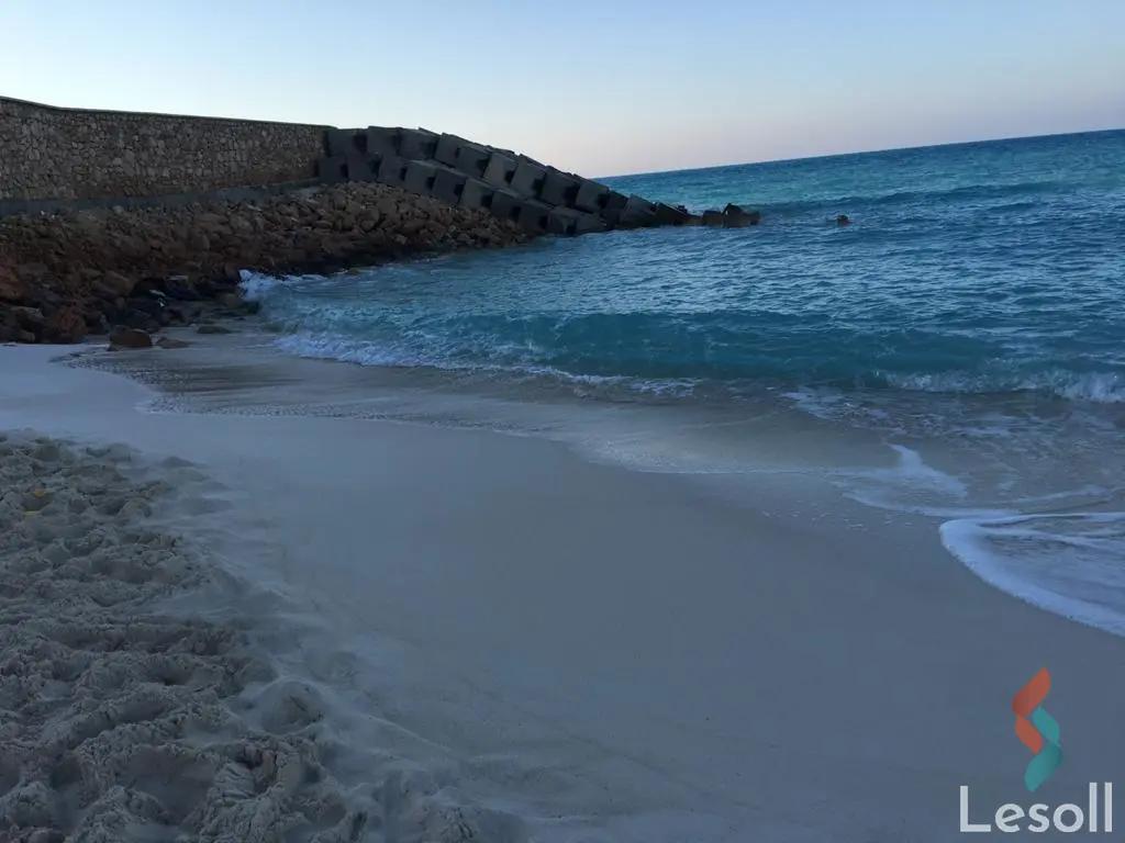 Chalet for sale with an data.area 150 meters and 3 data.rooms in North Coast Alexandria - Image 4