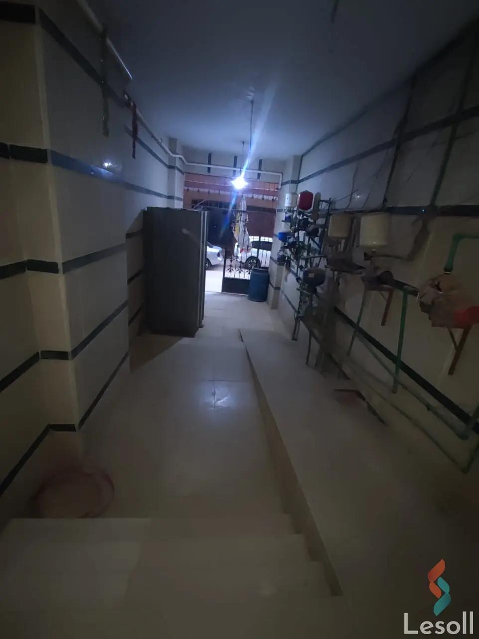 شقة للبيع بمساحة 120 متر و 3 غرف في النزهة الجديدة القاهرة - صورة 3