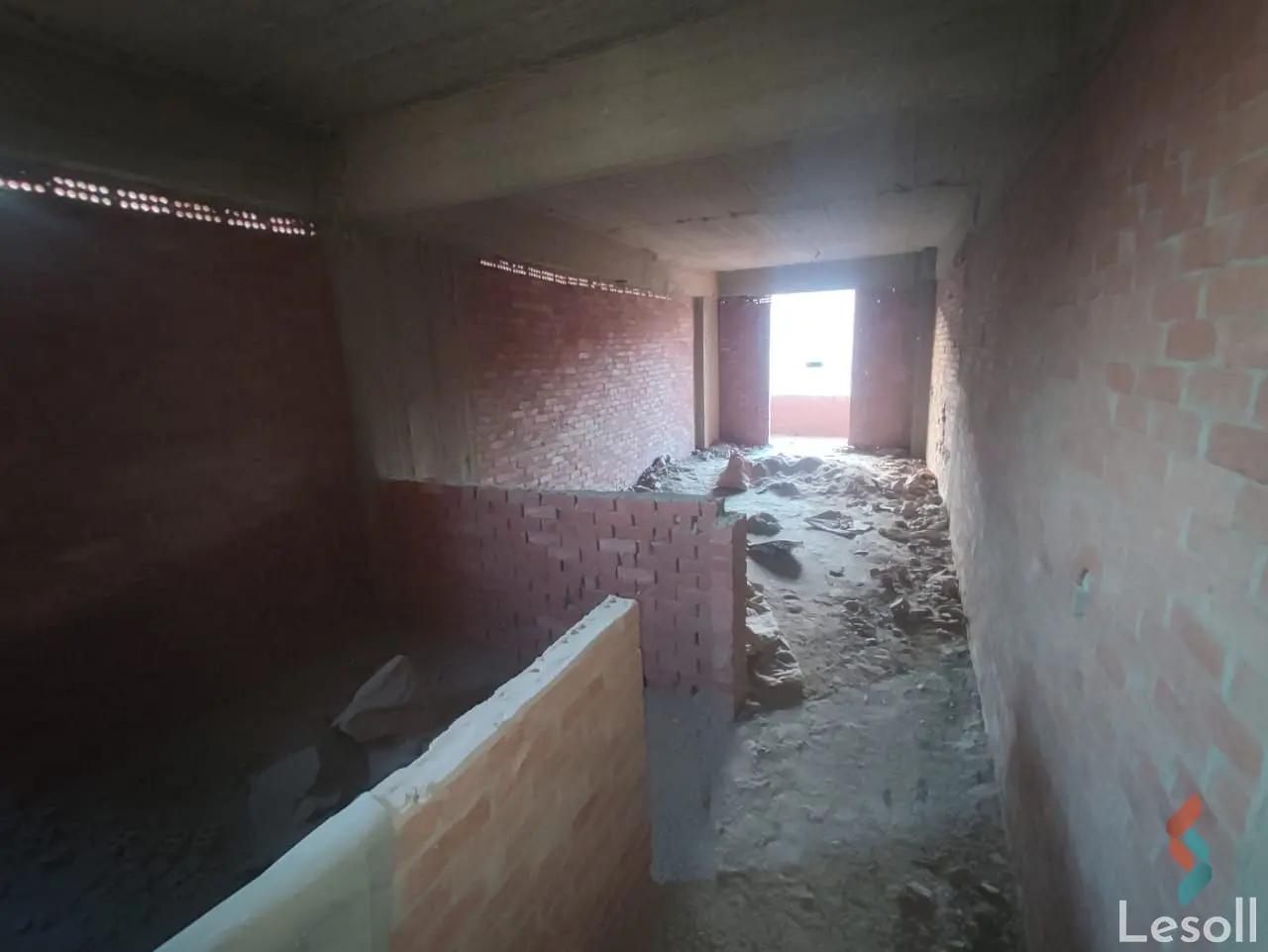 شقة للبيع بمساحة 120 متر و 3 غرف في النزهة الجديدة القاهرة - صورة 2