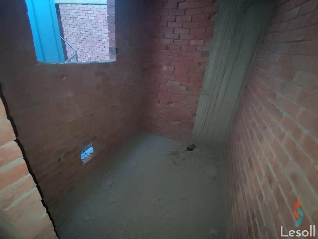 شقة للبيع بمساحة 120 متر و 3 غرف في النزهة الجديدة القاهرة - صورة 4