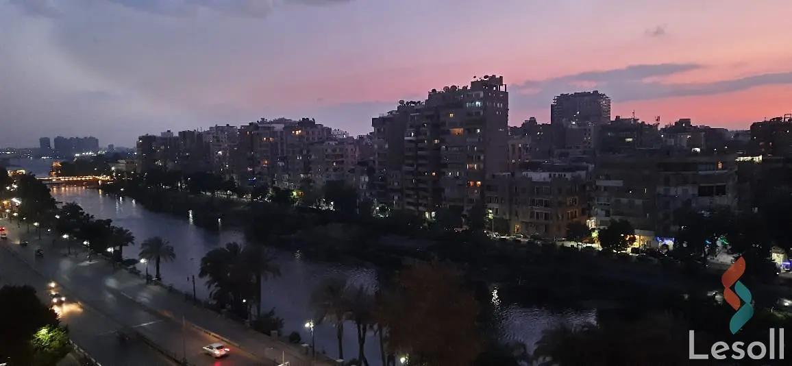 Apartment for monthly rent with an data.area 200 meters and 3 rooms in Manyal Cairo