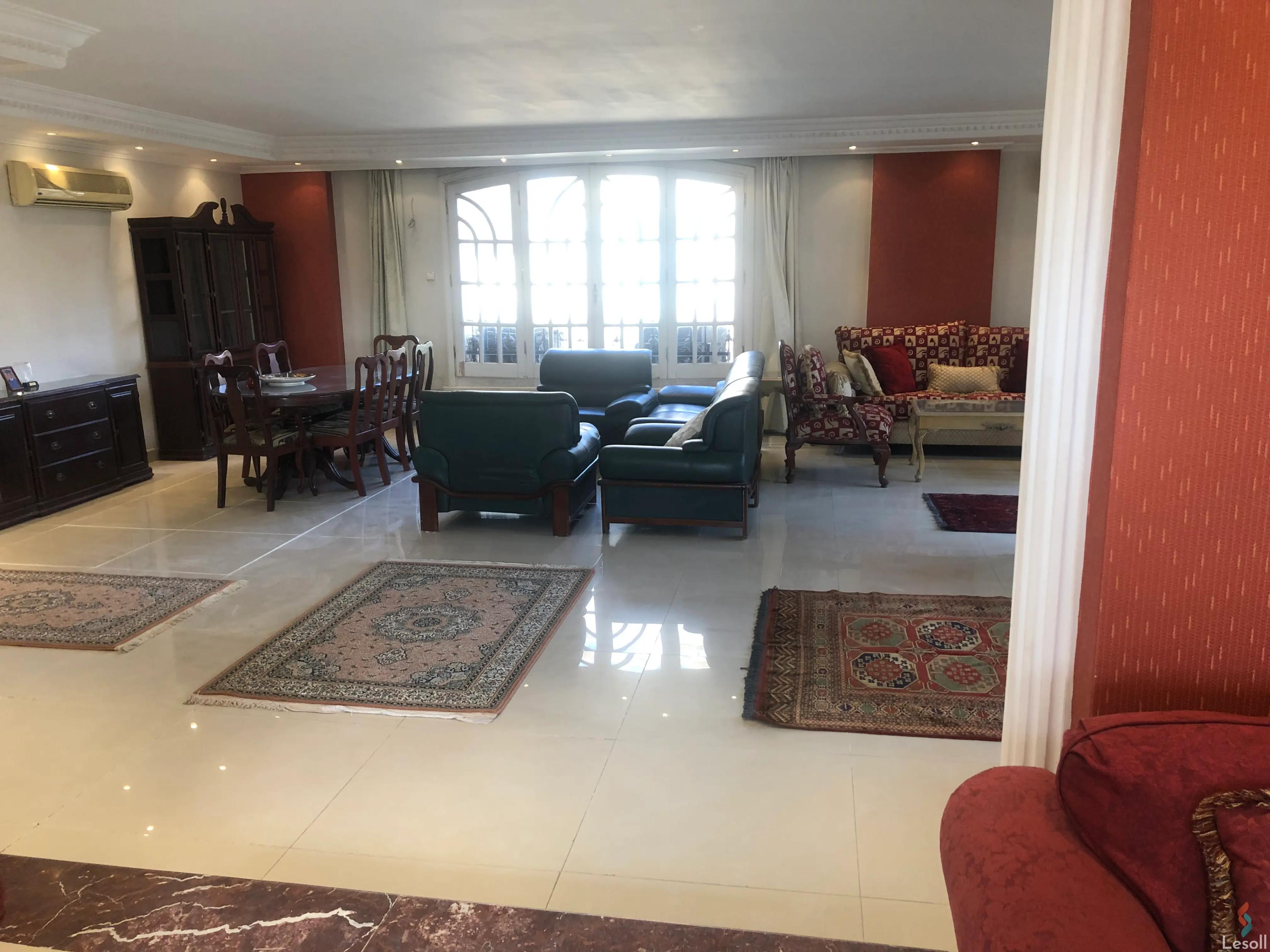 شقة للبيع بمساحة 280 متر و 4 غرف في مدينة نصر القاهرة - كل الصور