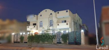 Townhouse for monthly rent with an data.area 300 meters and 2 rooms in Cheikh Zayed Giza