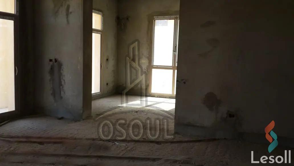 Villa for sale with an data.area 360 meters and 4 data.rooms in Cheikh Zayed Giza - Image 3