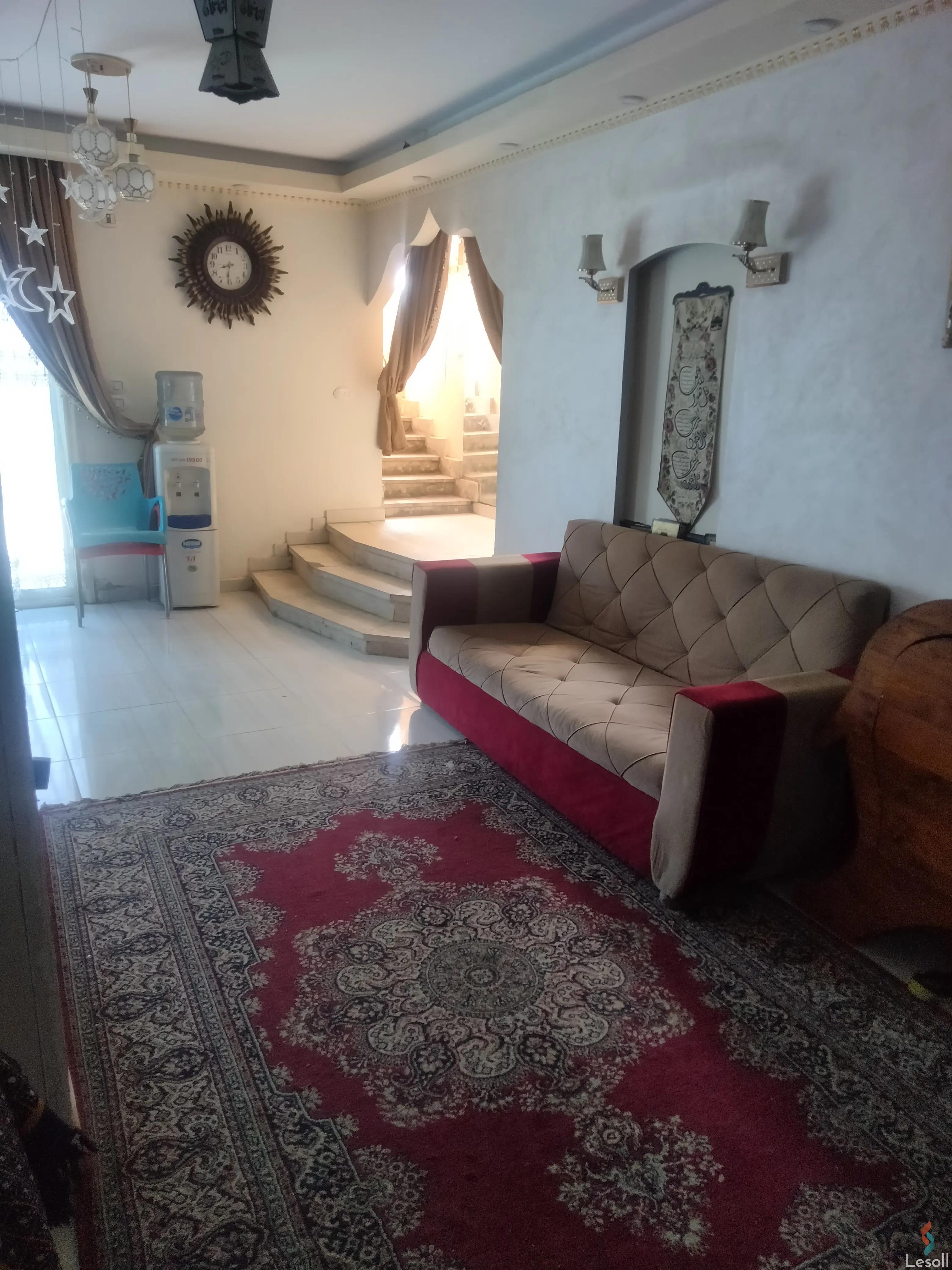 Duplex for sale with an data.area 200 meters and 4 data.rooms in Haram Giza
