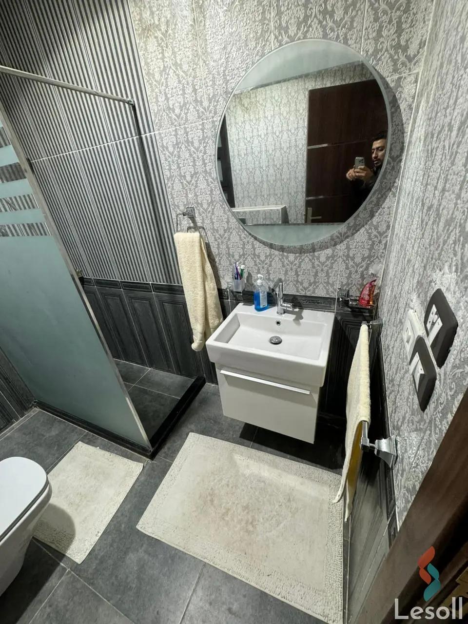 دوبلكس للبيع بمساحة 325 متر و 3 غرف في التجمع الخامس القاهرة - صورة 2