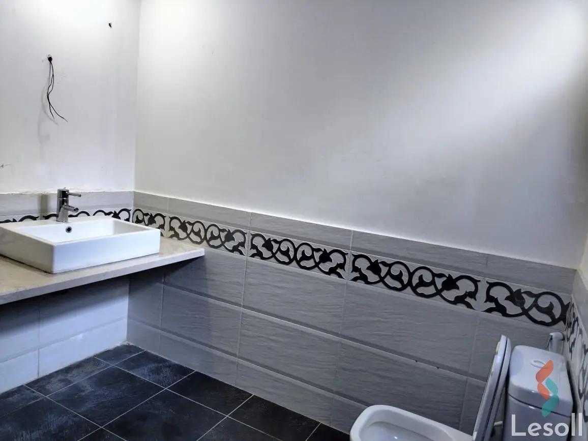 دوبلكس للبيع بمساحة 325 متر و 3 غرف في التجمع الخامس القاهرة - صورة 4