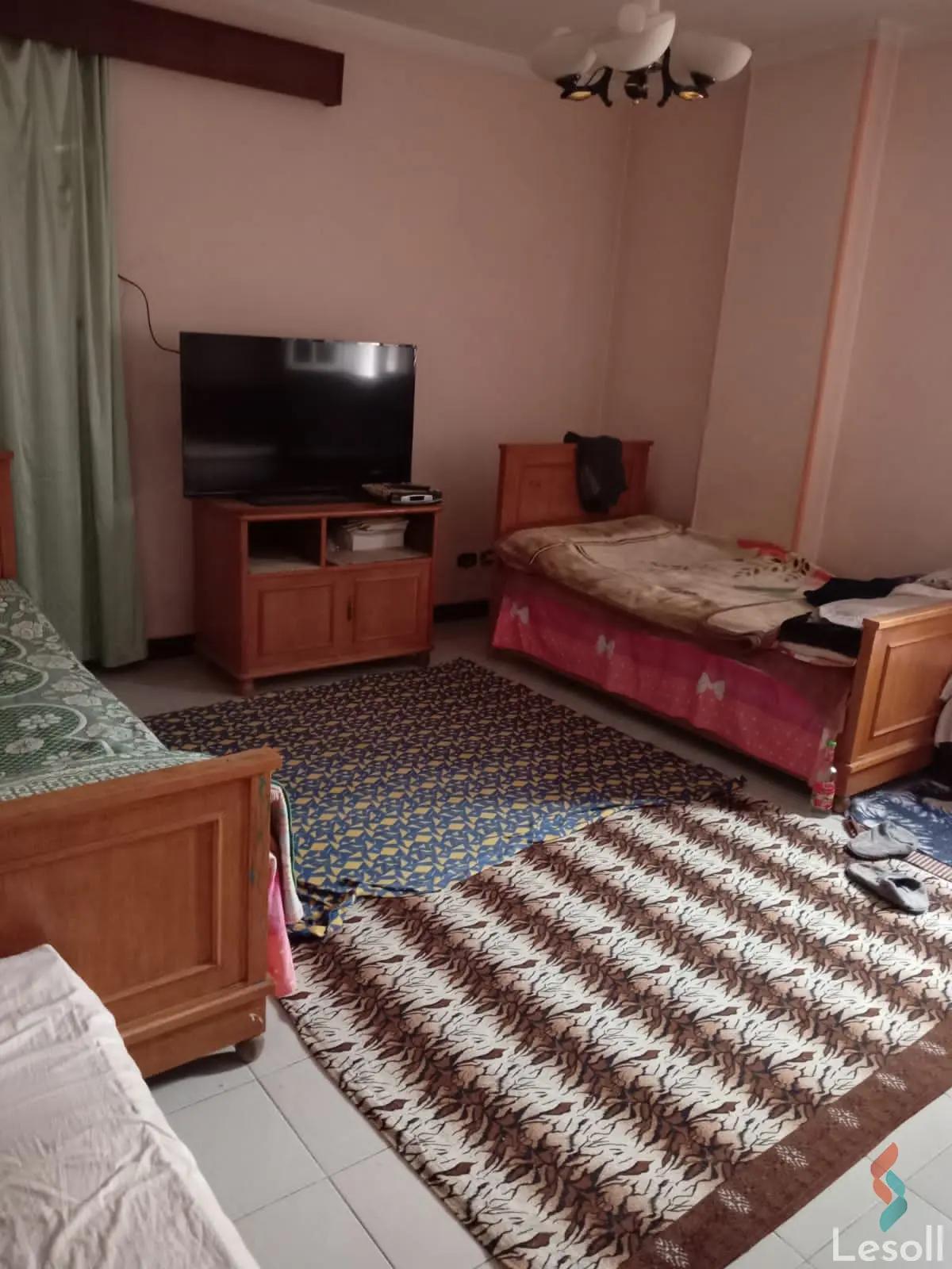 شقة للبيع بمساحة 200 متر و 3 غرف في التجمع الخامس القاهرة - صورة 3