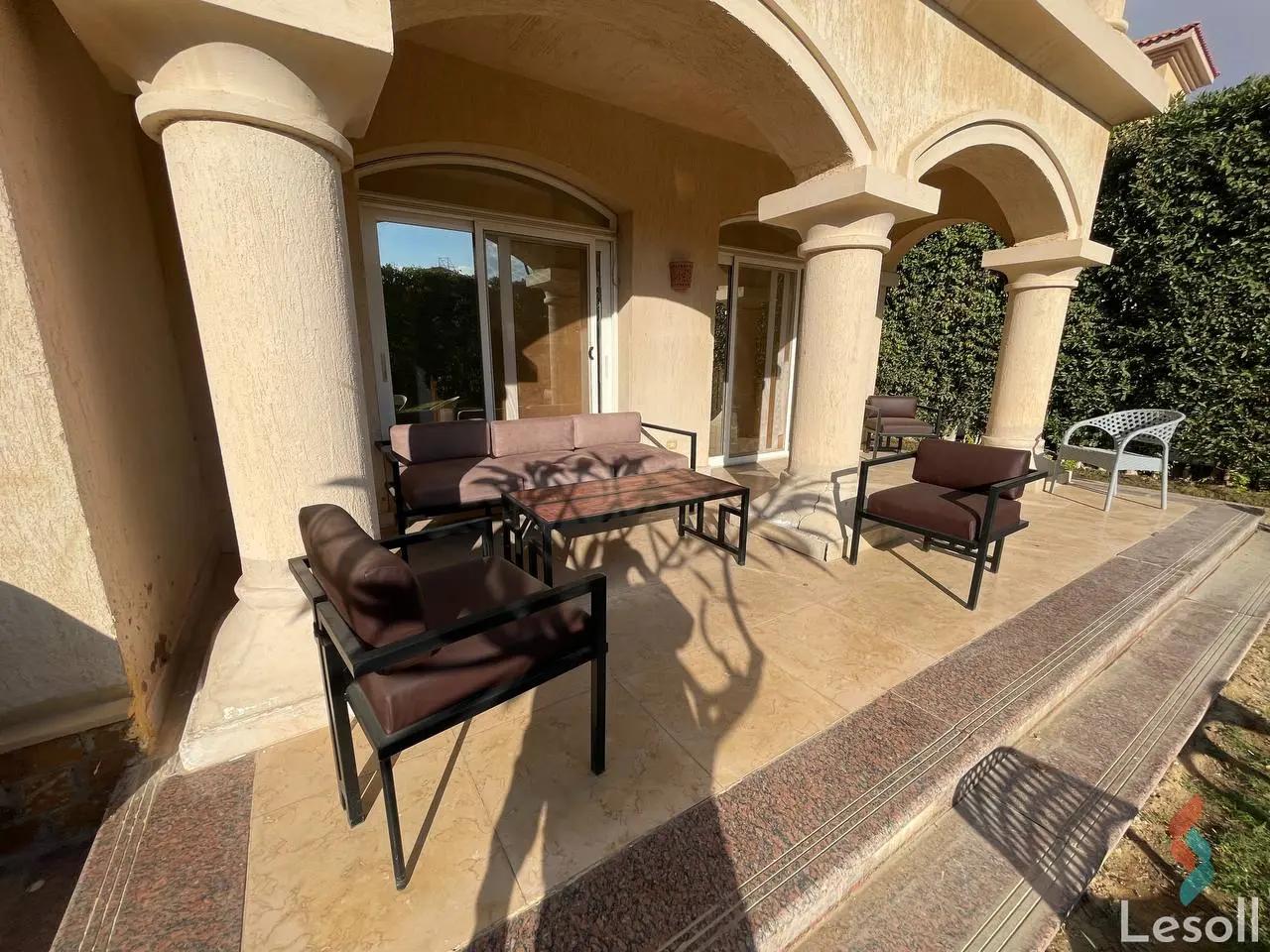 Villa for monthly rent with an data.area 600 meters and 3 rooms in 1st Settlement Cairo