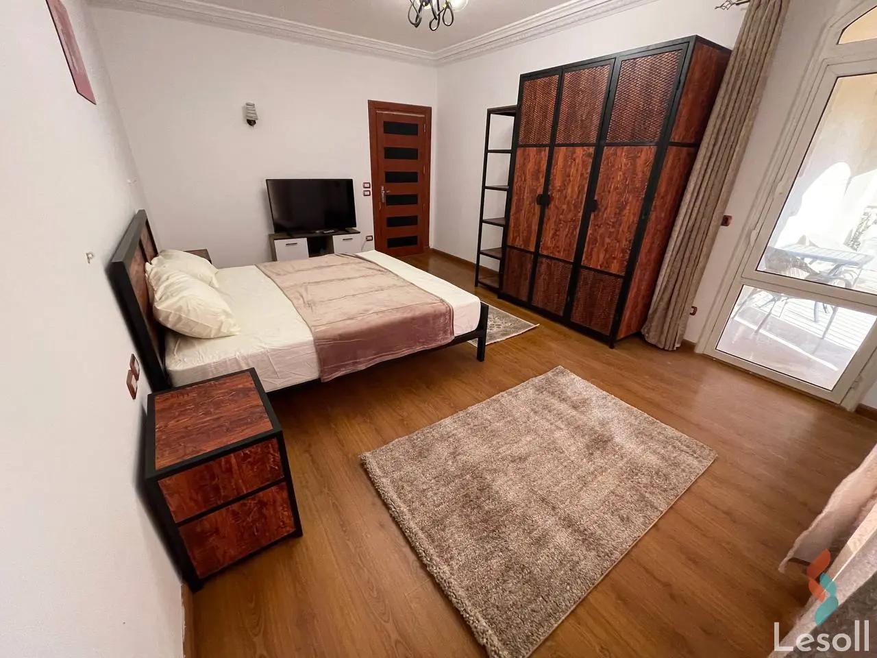 Villa for monthly rent with an data.area 600 meters and 3 rooms in 1st Settlement Cairo