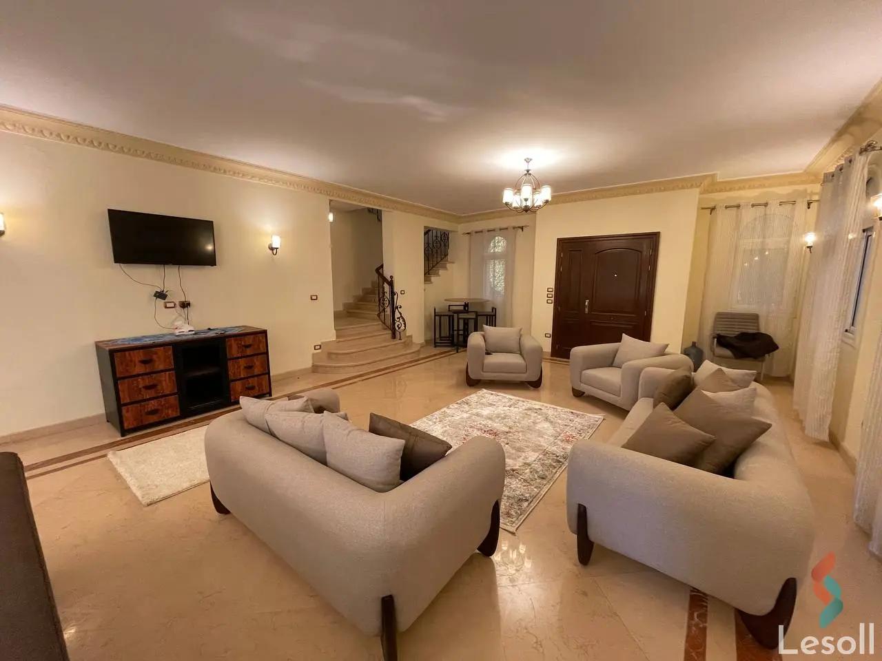 Villa for monthly rent with an data.area 600 meters and 3 rooms in 1st Settlement Cairo