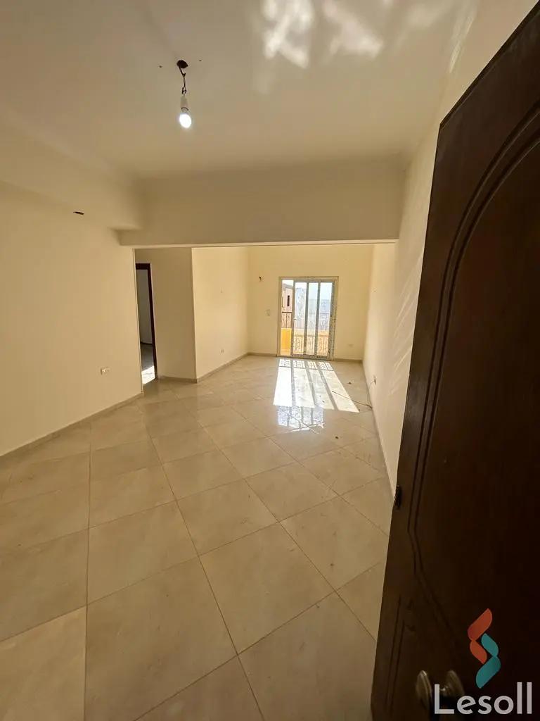 شقة للبيع بمساحة 130 متر و 3 غرف في التجمع الخامس القاهرة - صورة 4