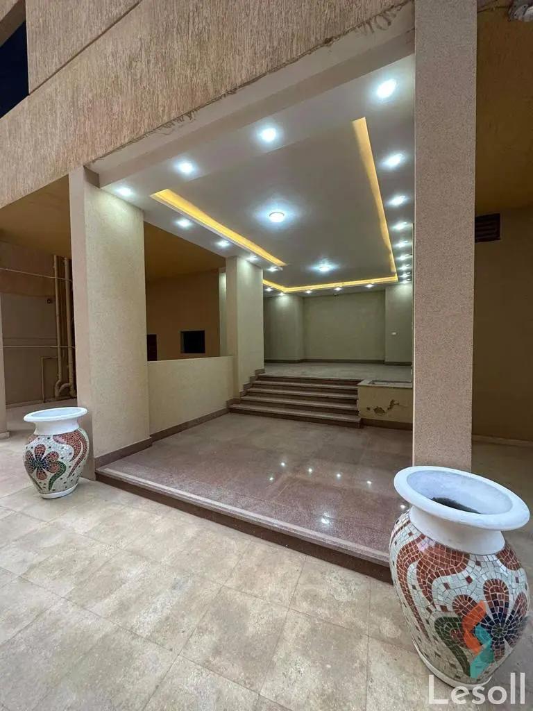 شقة للبيع بمساحة 130 متر و 3 غرف في التجمع الخامس القاهرة - صورة 3