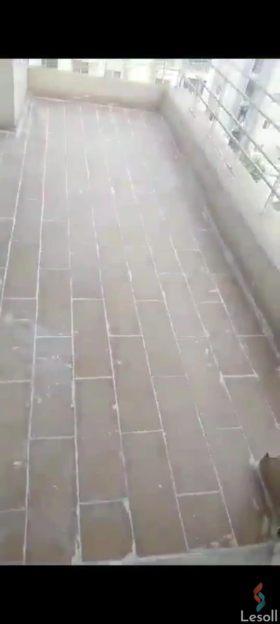 شقة للبيع بمساحة 140 متر و 3 غرف في التجمع الخامس القاهرة - صورة 3