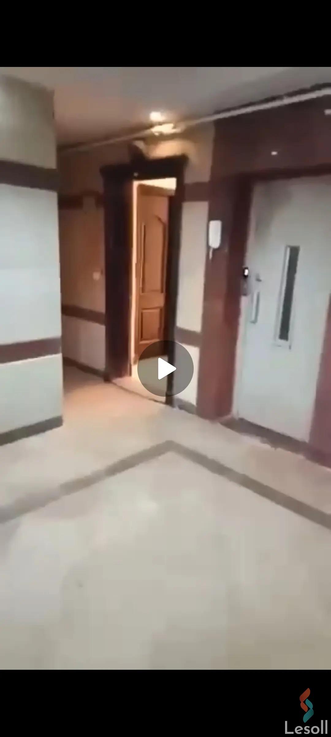 شقة للبيع بمساحة 160 متر و 3 غرف في التجمع الخامس القاهرة - صورة 4