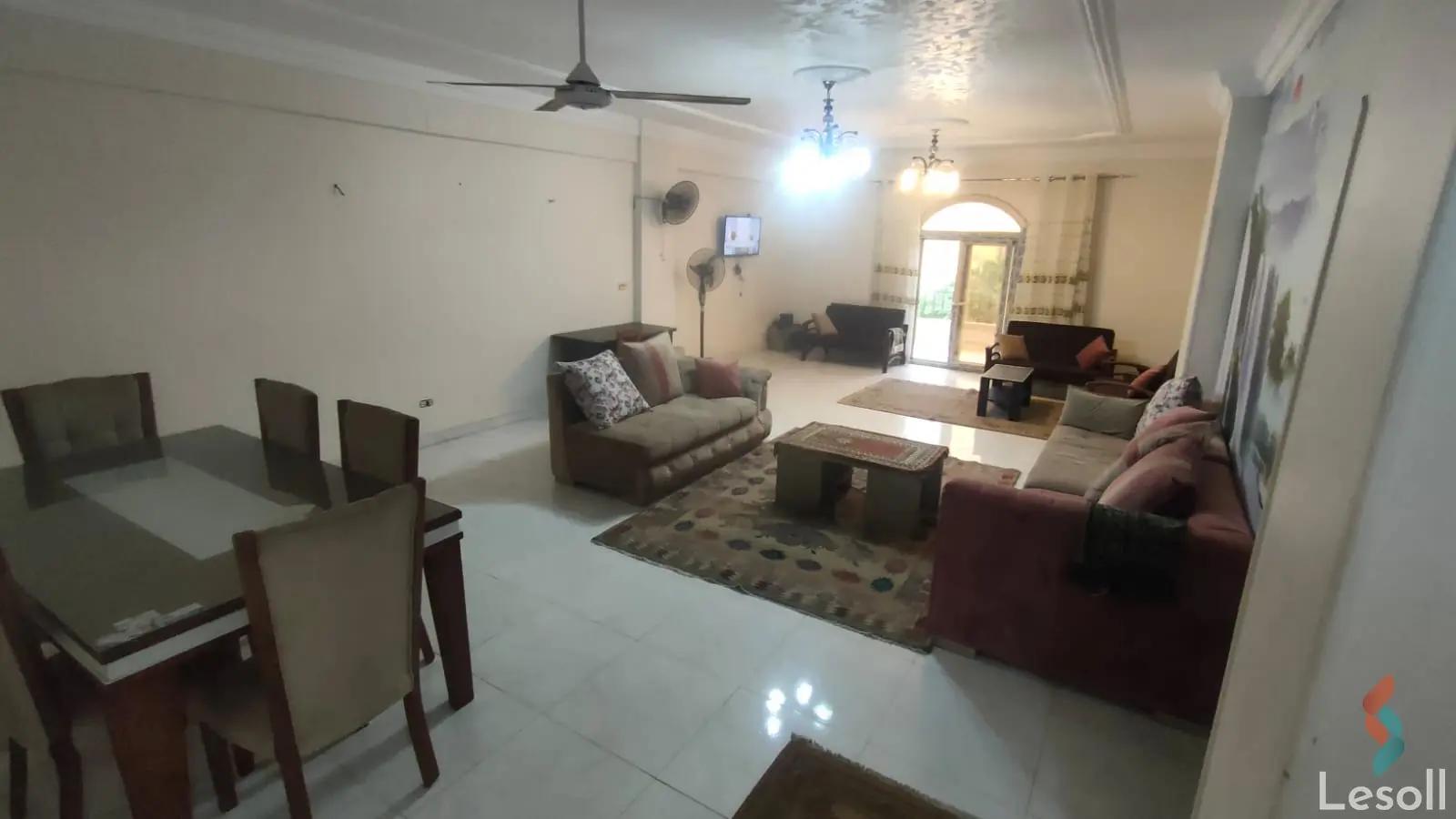 شقة للبيع بمساحة 220 متر و 3 غرف في التجمع الخامس القاهرة - صورة 2