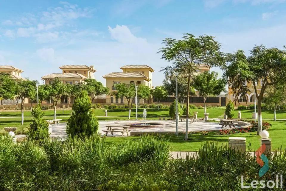 Villa for sale with an data.area 130 meters and 2 room in 5th Settlement Cairo - Image 4