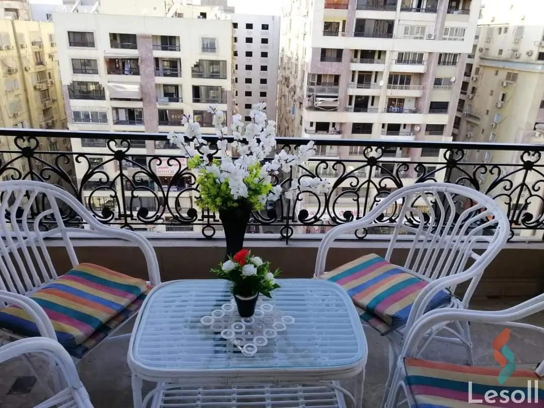 شقة للايجار اليومي بمساحة 230 متر و 3 غرف في مدينة نصر القاهرة شقة للايجار اليومي بمساحة 230 متر و 3 غرف في مدينة نصر القاهرة