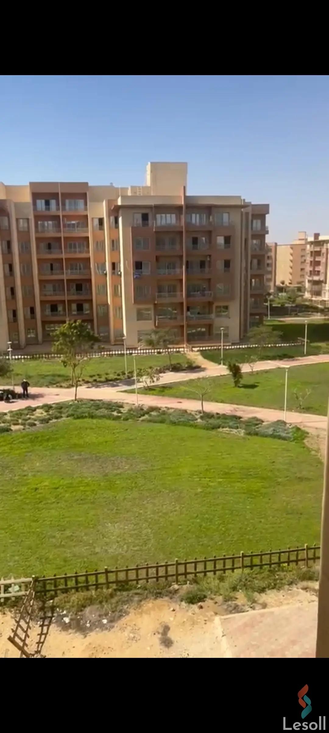 شقة للبيع بمساحة 160 متر و 3 غرف في مدينتي القاهرة شقة للبيع بمساحة 160 متر و 3 غرف في مدينتي القاهرة