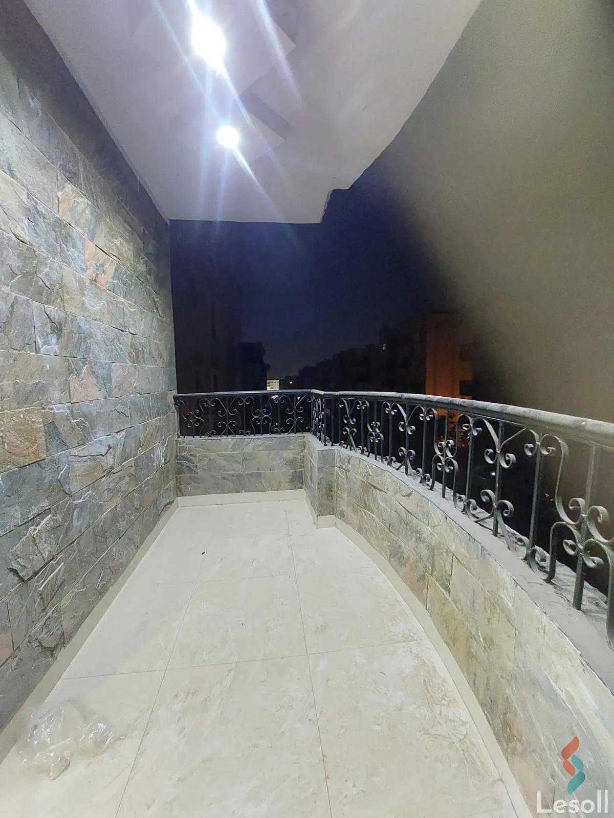 شقة للبيع بمساحة 155 متر و 3 غرف في حدائق الأهرام الجيزة شقة للبيع بمساحة 155 متر و 3 غرف في حدائق الأهرام الجيزة