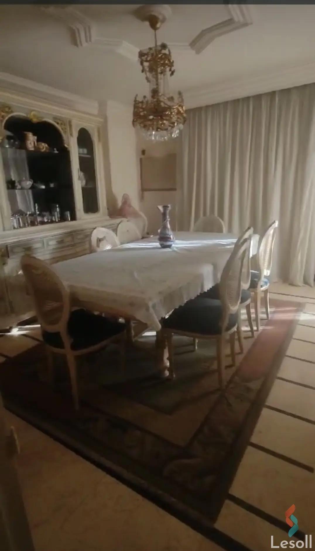 Apartment for sale with an data.area 500 meters and 5 data.rooms in Mohandessin Giza