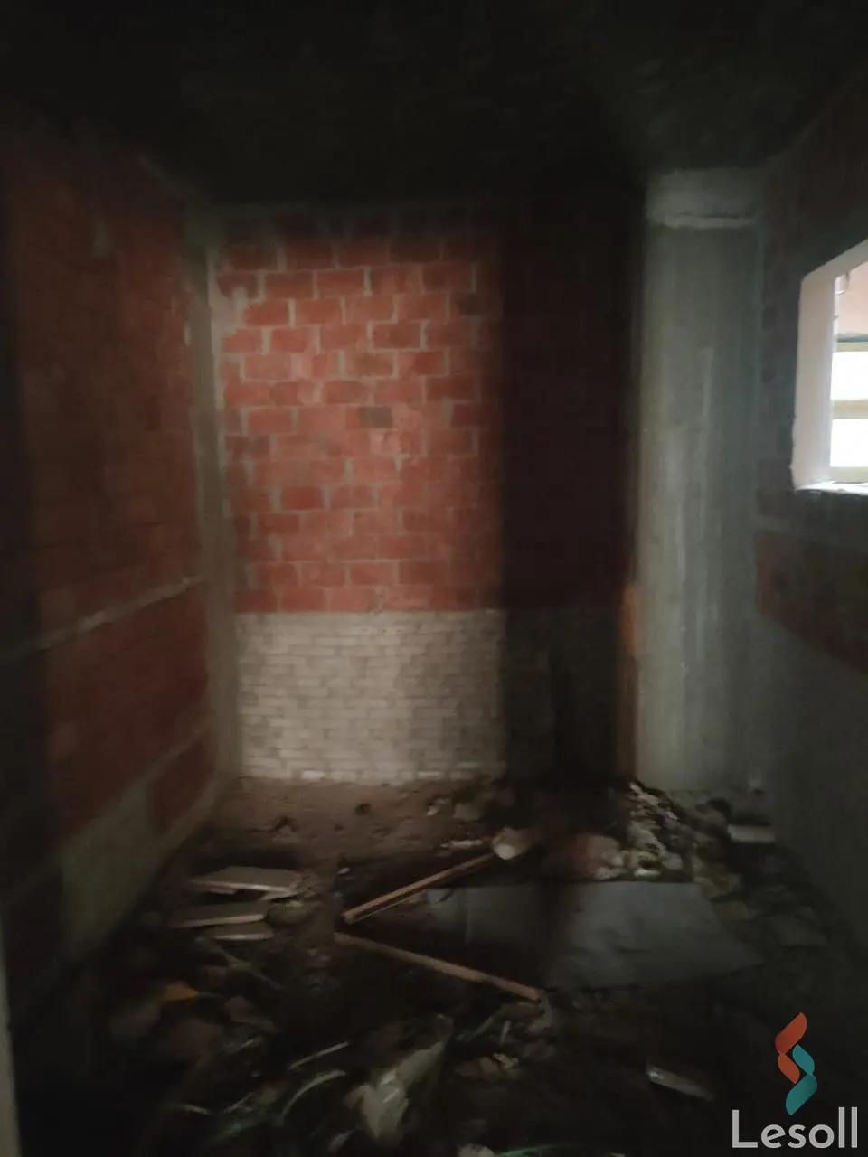 Apartment with garden for sale with an data.area 165 meters and 3 data.rooms in October 6 Giza - All Images