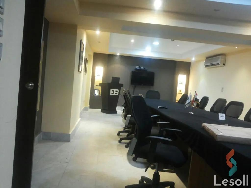 Apartment for sale with an data.area 450 meters and 9 data.rooms in Maadi Cairo