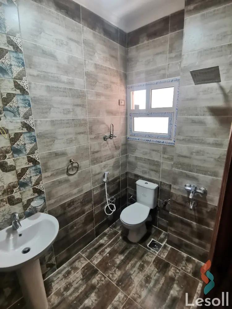 Apartment for monthly rent with an data.area 165 meters and 3 rooms in New Cairo Cairo - All Images