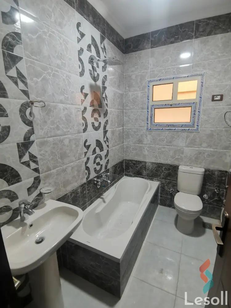 Apartment for monthly rent with an data.area 165 meters and 3 rooms in New Cairo Cairo - Image 4