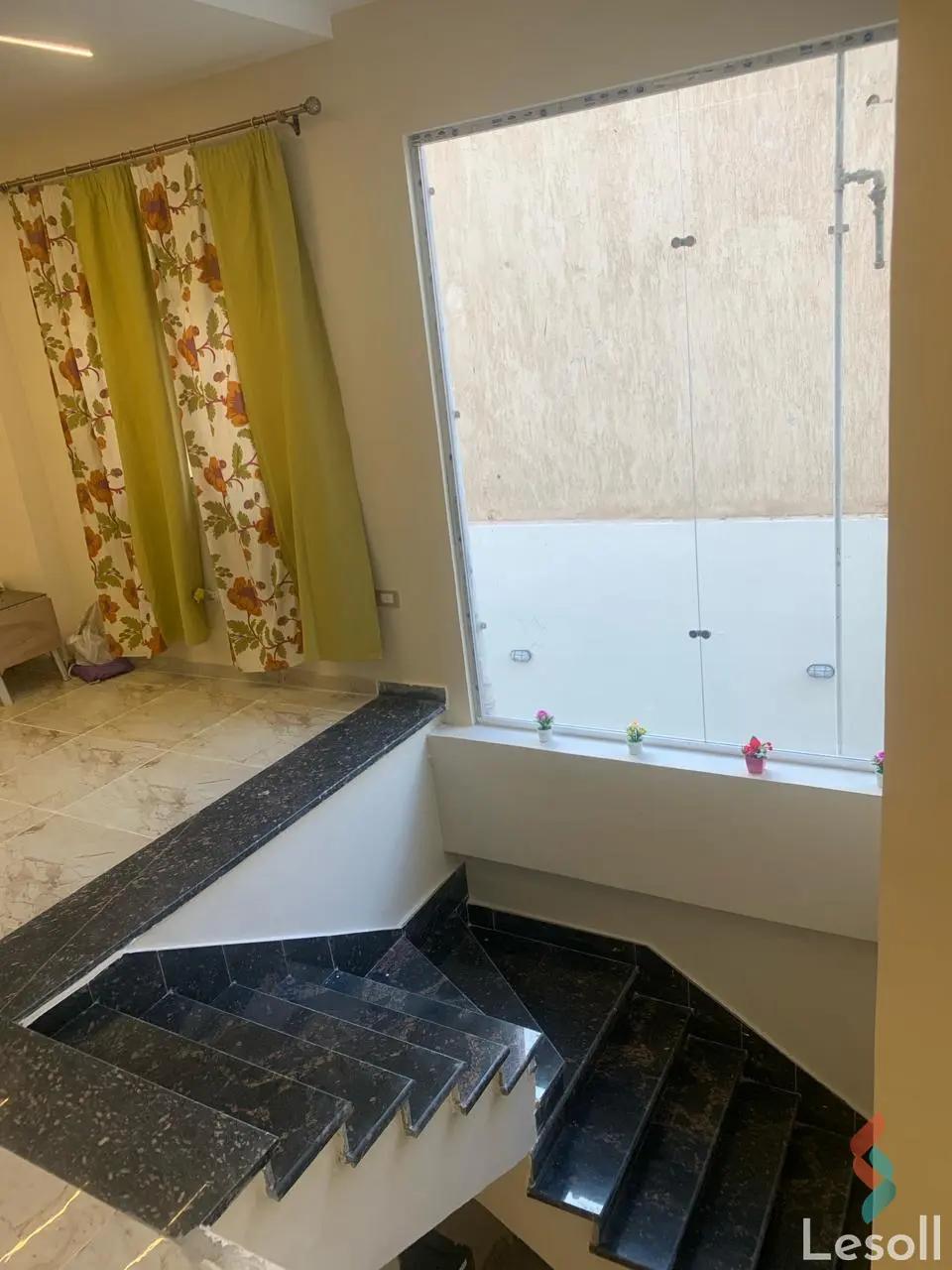 Duplex for sale with an data.area 350 meters and 5 data.rooms in Cheikh Zayed Giza