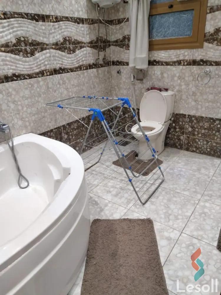 Apartment for sale with an data.area 300 meters and 3 data.rooms in Mohandessin Giza