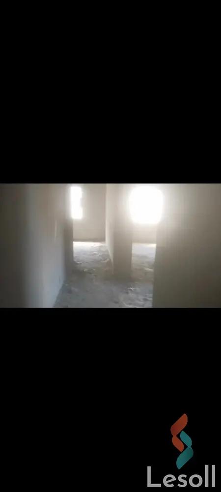 شقة للبيع بمساحة 250 متر و 3 غرف في التجمع الخامس القاهرة - صورة 3