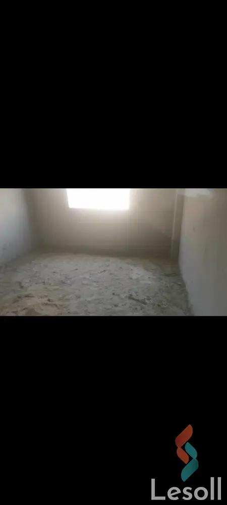 شقة للبيع بمساحة 250 متر و 3 غرف في التجمع الخامس القاهرة - صورة 4