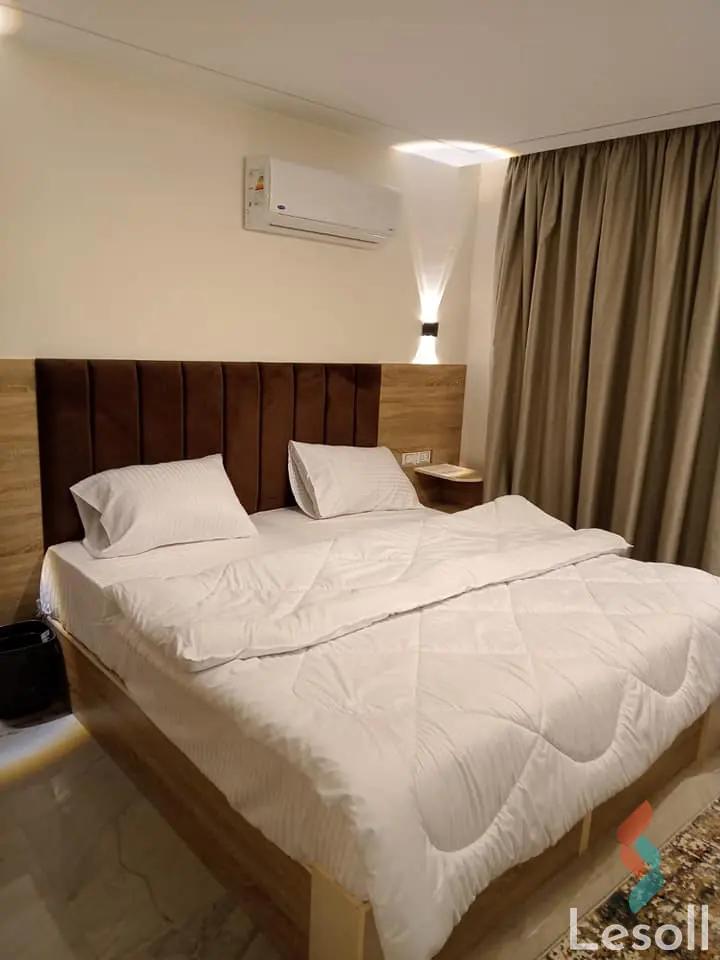 Apartment for daily rent with an data.area 165 meters and 165 rooms in Mohandessin Giza - Image 3