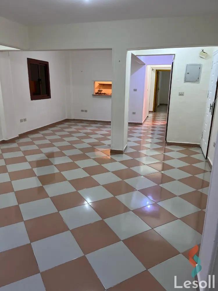 Apartment for yearly rent with an data.area 180 meters and 3 rooms in Nasr City Cairo - Image 3