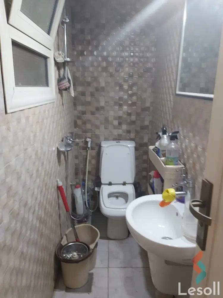 Apartment for sale with an data.area 270 meters and 5 data.rooms in Nasr City Cairo - Image 4