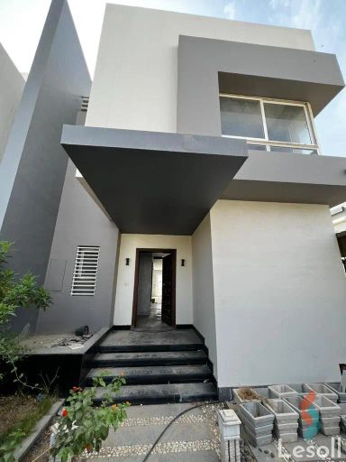 Twin house for sale with an data.area 292 meters and 5 data.rooms in 5th Settlement Cairo