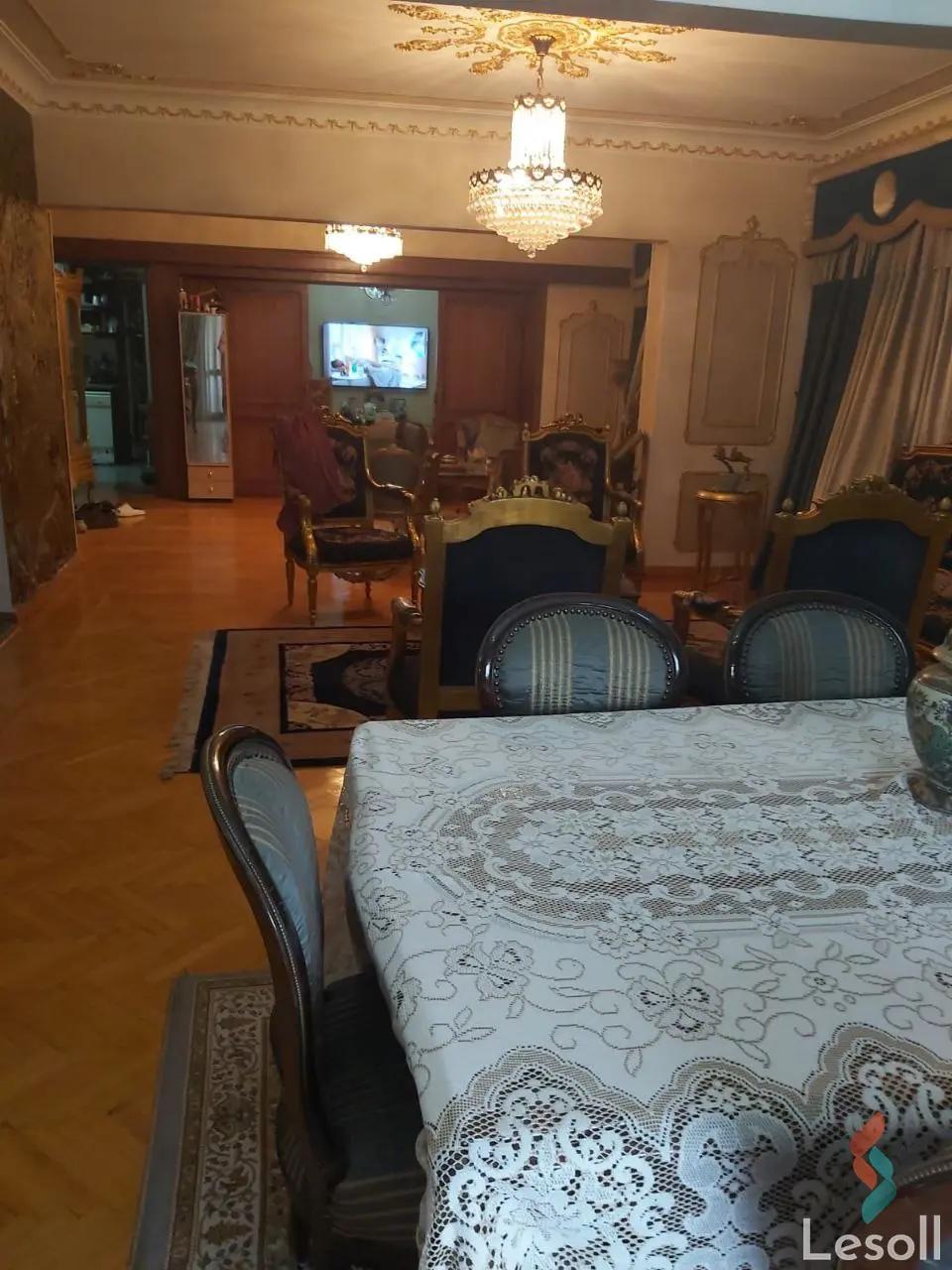 Apartment for sale with an data.area 270 meters and 5 data.rooms in Nasr City Cairo - Image 2