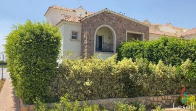 فيلا للبيع بمساحة 328 متر و 3 غرف في مدينة الشروق القاهرة