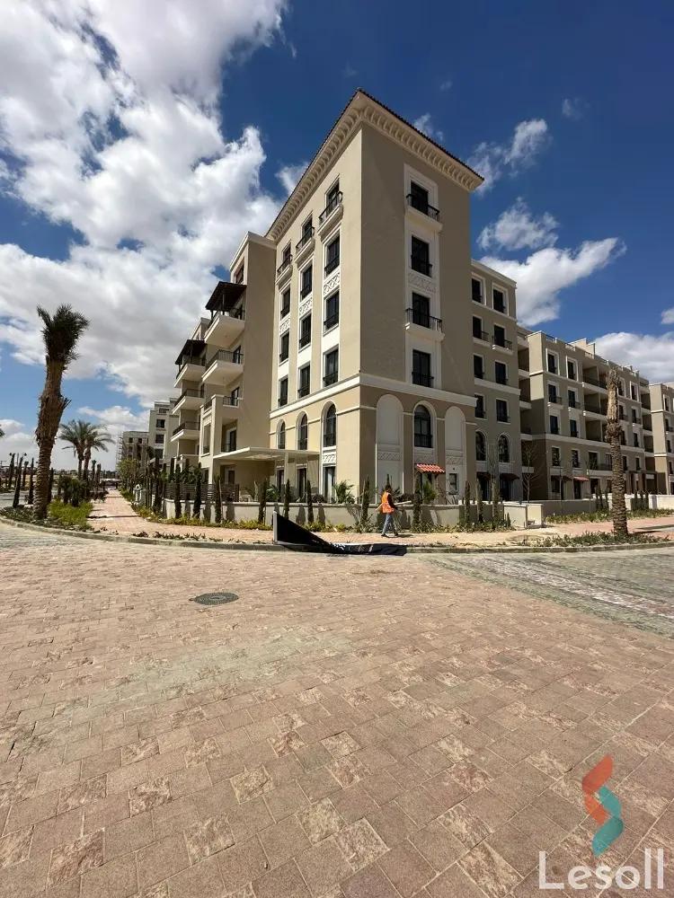 Apartment with garden for sale with an data.area 190 meters and 3 data.rooms in Cheikh Zayed Giza - Image 2