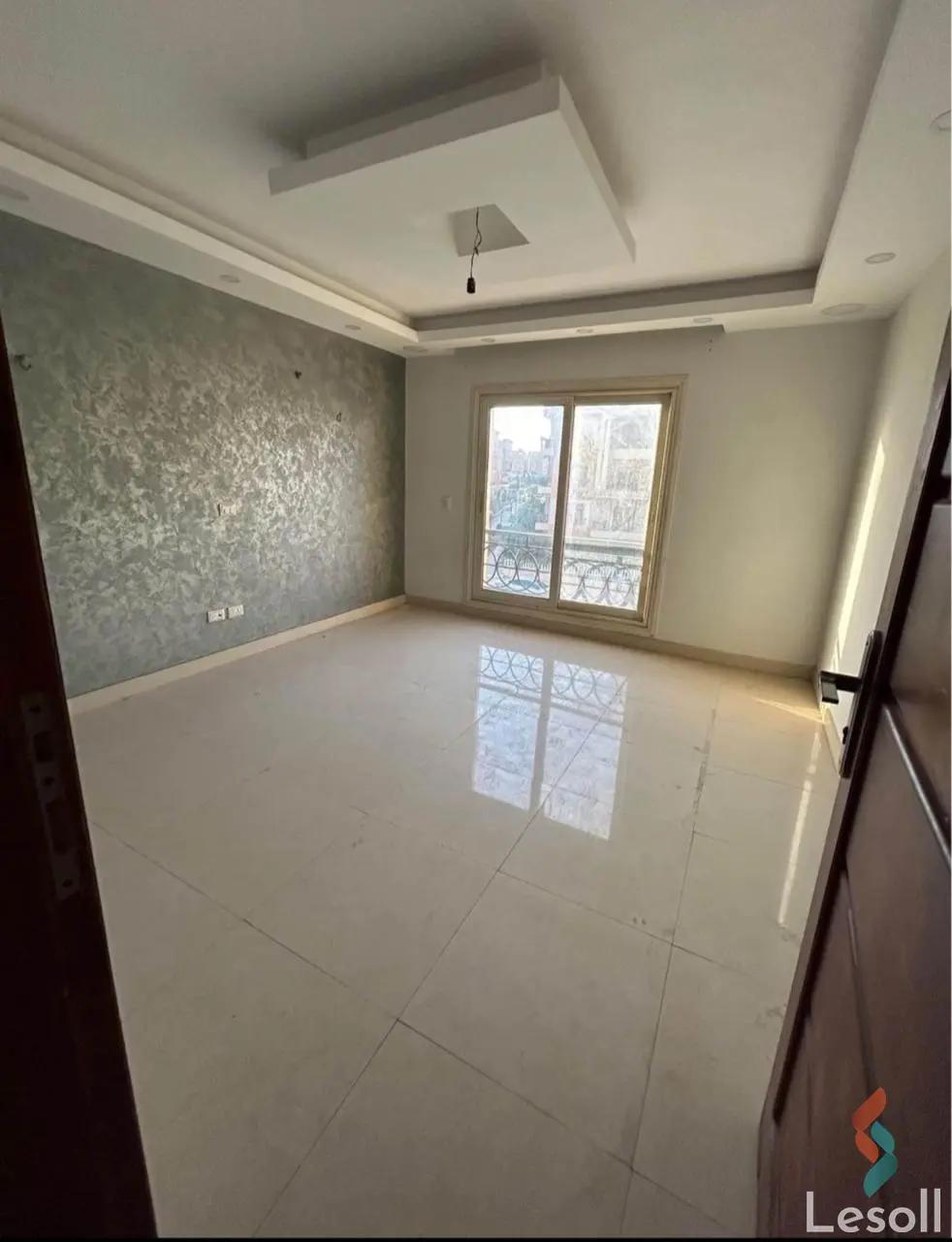 Apartment for sale with an data.area 2,004 meters and 3 data.rooms in Cheikh Zayed Giza - Image 4