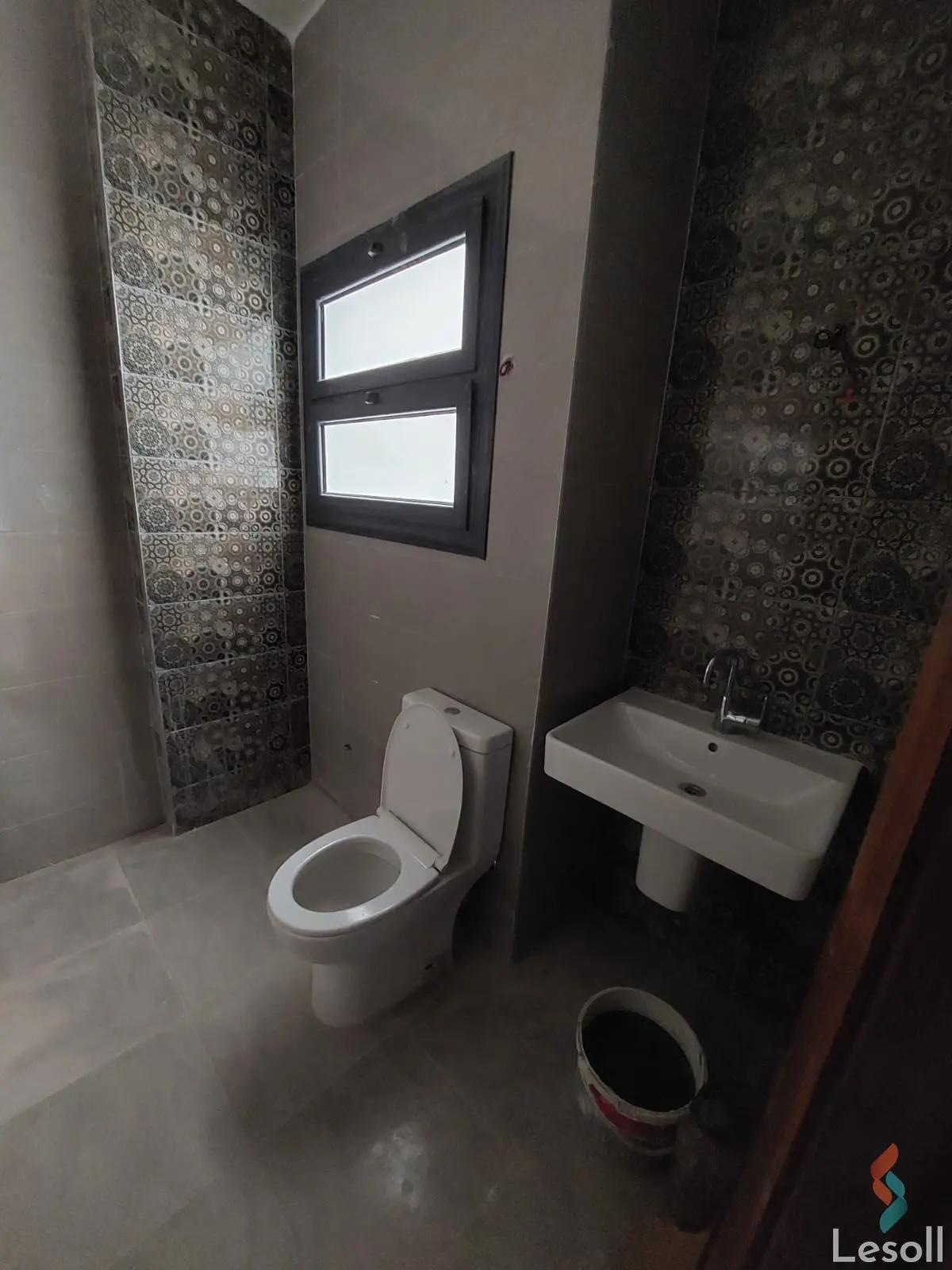 شقة للبيع بمساحة 185 متر و 3 غرف في التجمع الخامس القاهرة - صورة 2