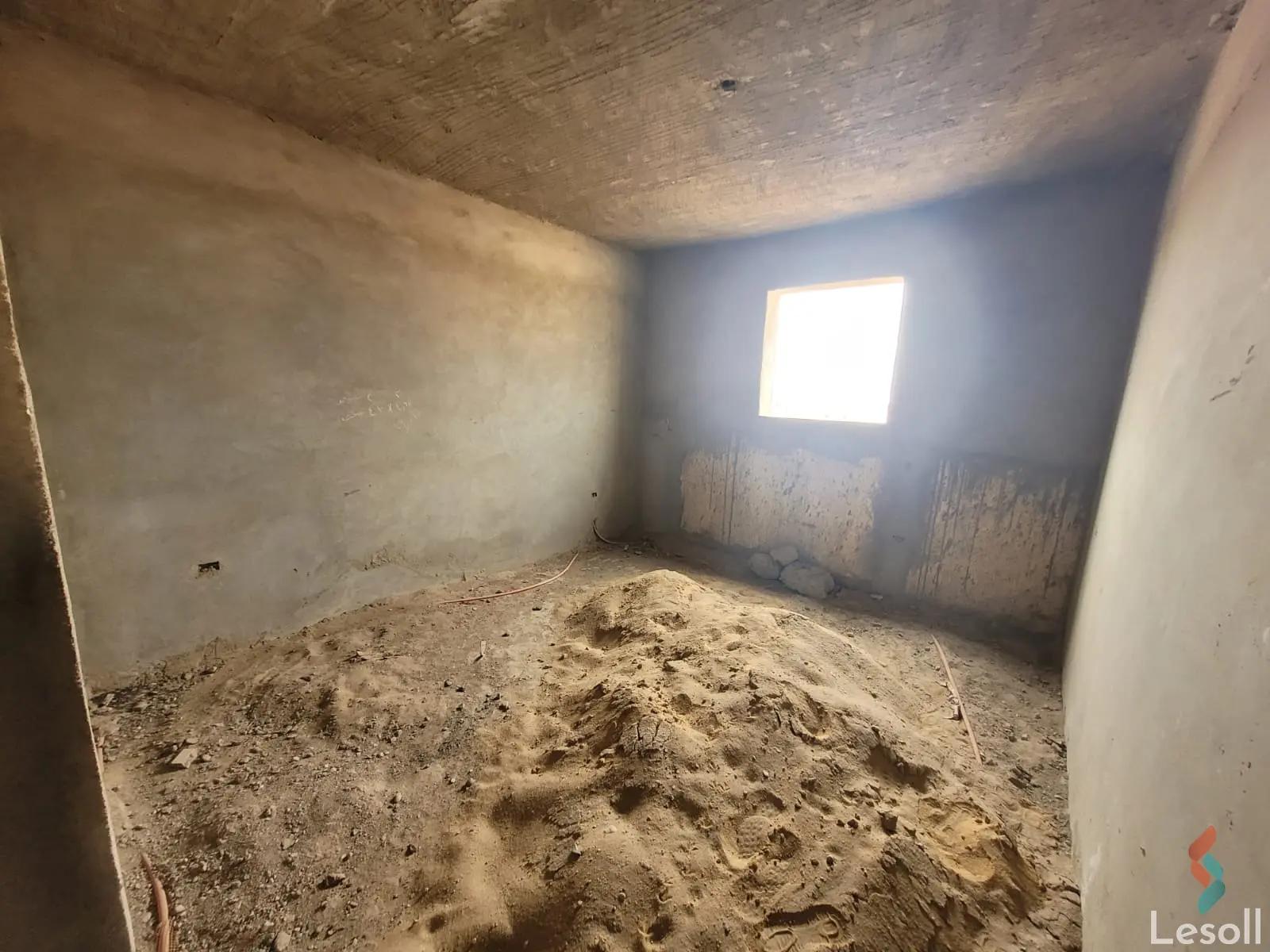 شقة للبيع بمساحة 250 متر و 3 غرف في التجمع الخامس القاهرة - صورة 4