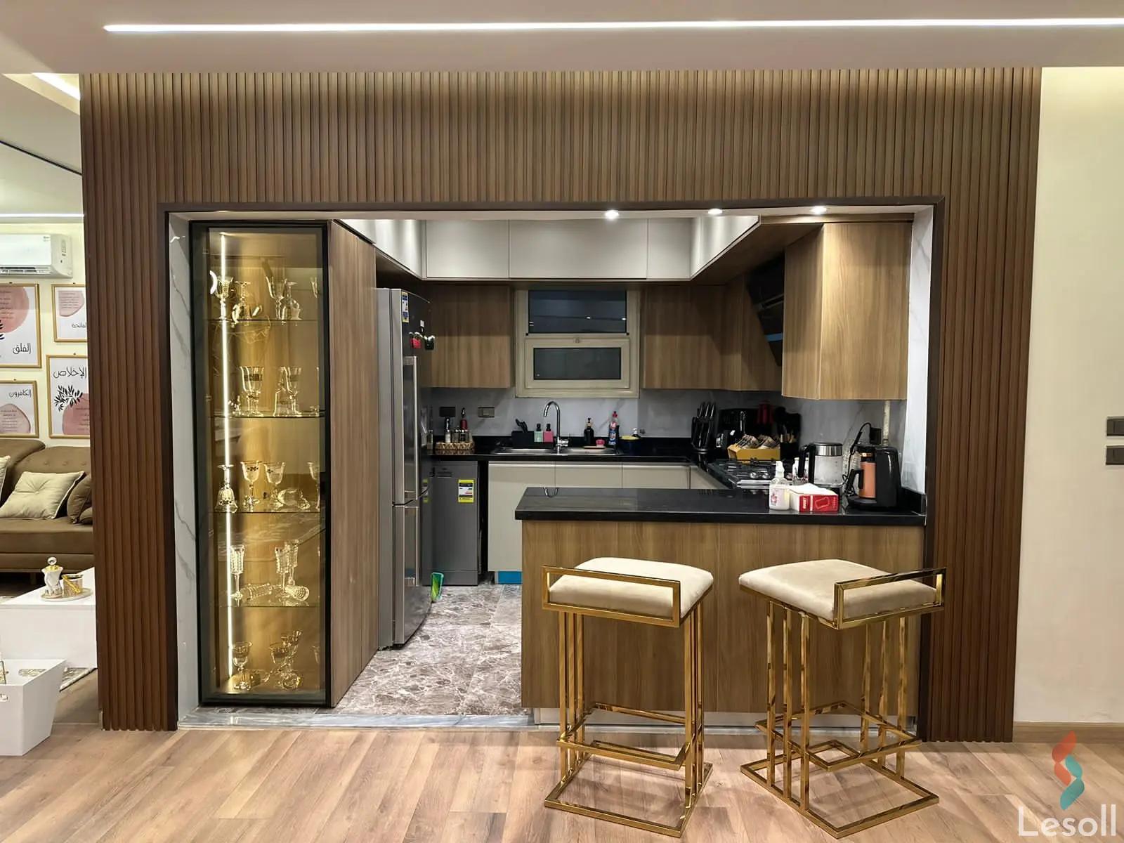 شقة للبيع بمساحة 150 متر و غرفتان في التجمع الخامس القاهرة - صورة 3