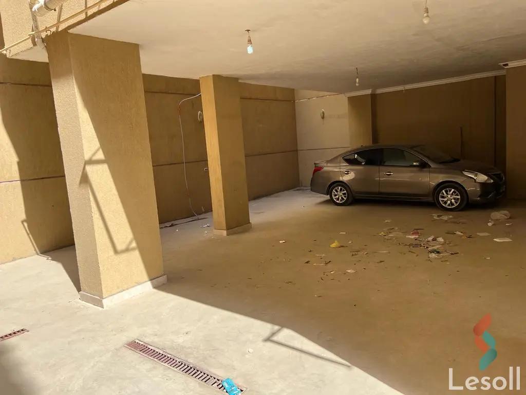 جراج للايجار الشهري بمساحة 220 متر في التجمع الخامس - القاهرة الجديدة القاهرة