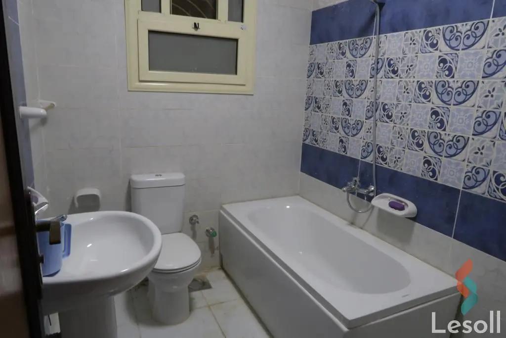 شقة للايجار الشهري بمساحة 150 متر و 3 غرف في التجمع الخامس القاهرة - صورة 2