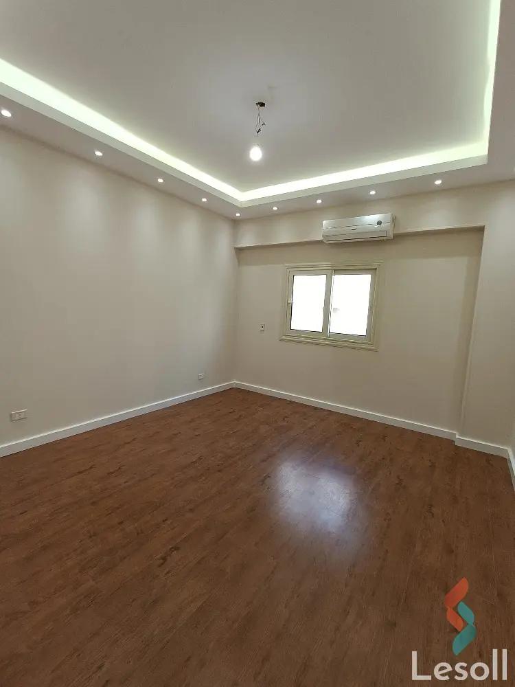 شقة للبيع بمساحة 220 متر و 3 غرف في التجمع الخامس القاهرة - صورة 2